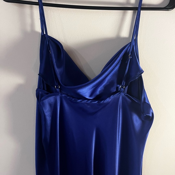 blue satin maxi dress! LARGE - Picture 3 of 4